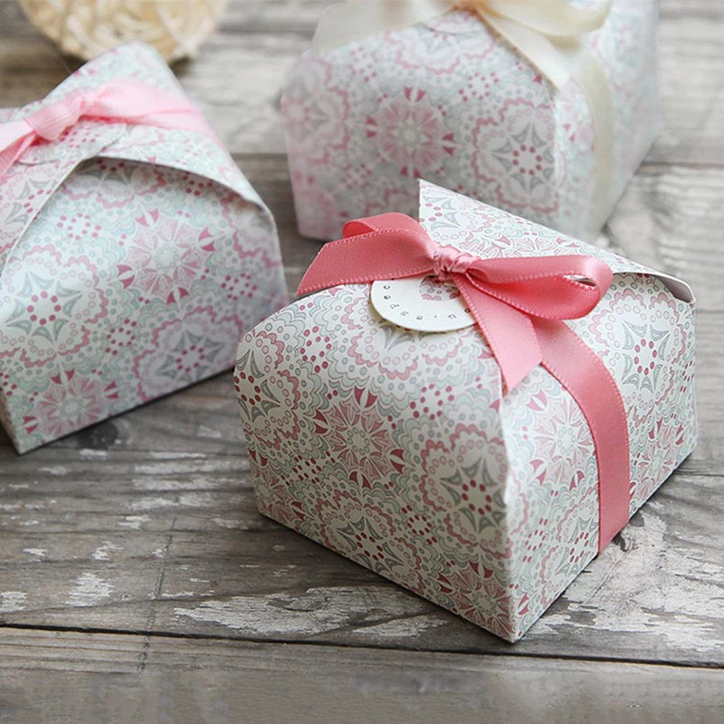 Gift box food display - white Gift box food display - white